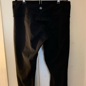 lululemon athletica Pants - Lulu Lemon Legging Crop lululemon athletica Pants - Lulu Lemon Legging Crop